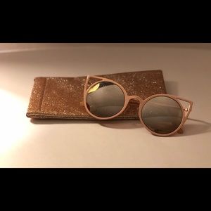 Gold Cat Eye Glasses with Sparkly Gold Case